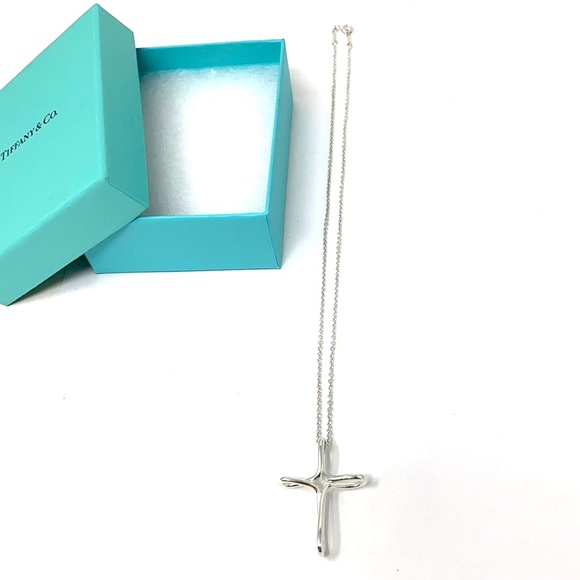 - Tiffany & CO. Elsa Peretti Infinity Sterling Silver 925 Necklace. - Picture 7 of 7